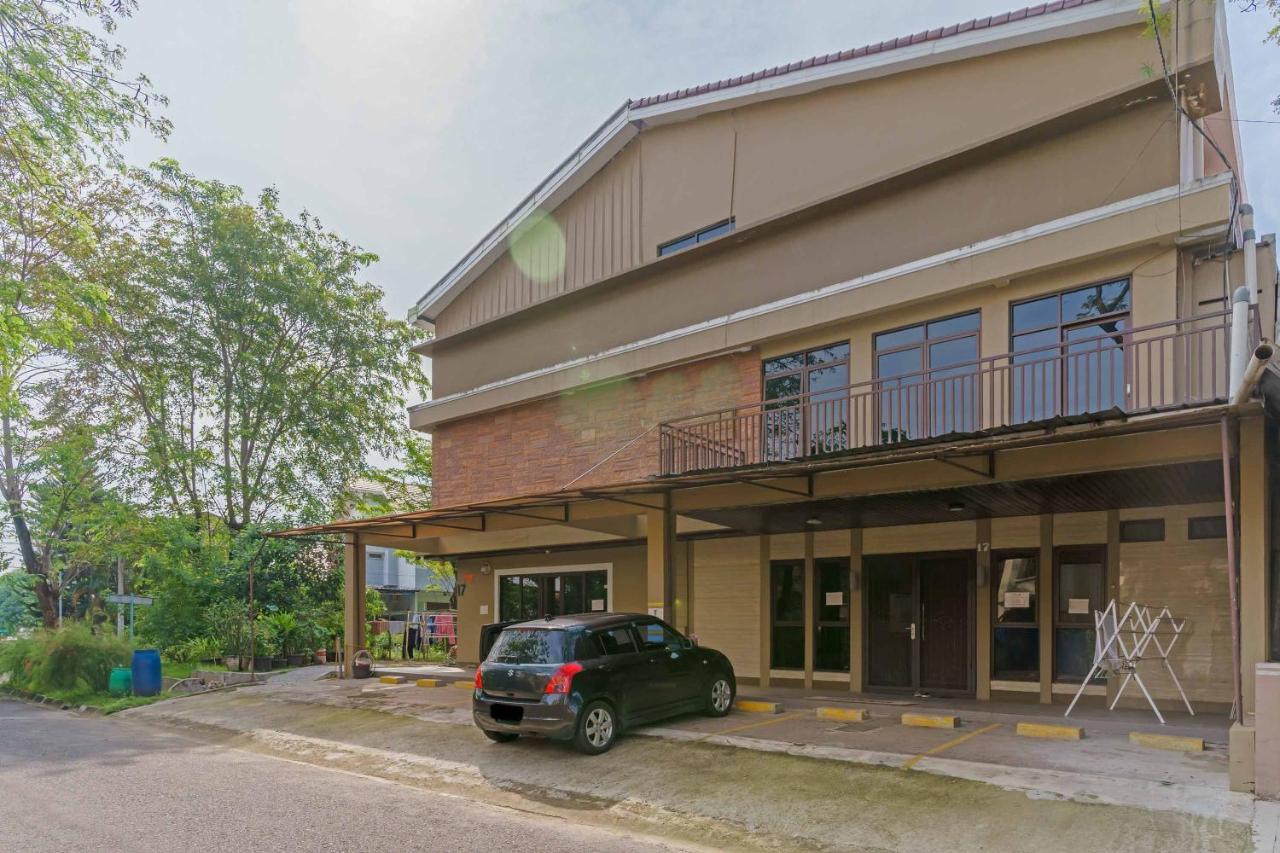 Koolkost Syariah At Taman Simprug Cikarang Hotel Bekasi Luaran gambar